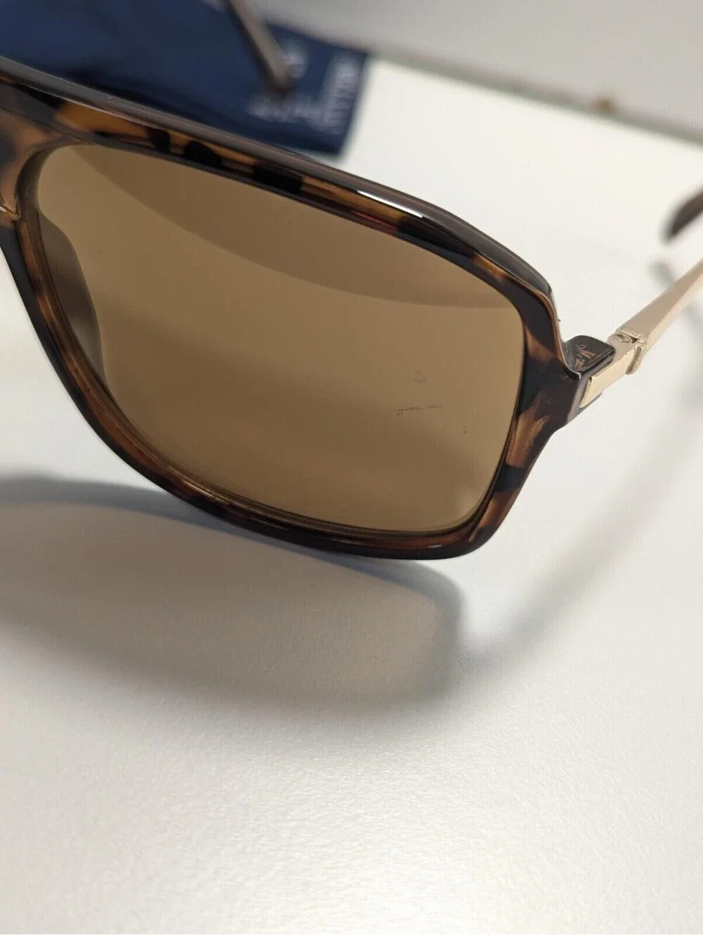 American Eagle Outfitters 3300 Tortoise Oversized Round Sunglasses Metal Legs